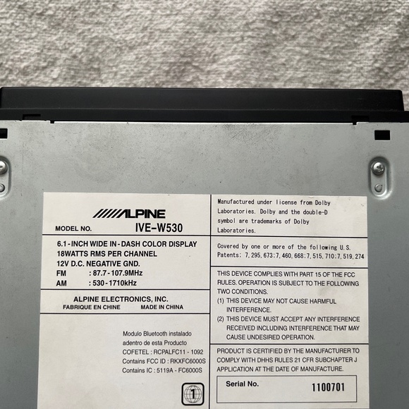 Alpine Double DIN Head Unit - Picture 5 of 5